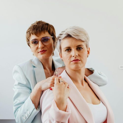 Casal de mulheres empreendedoras